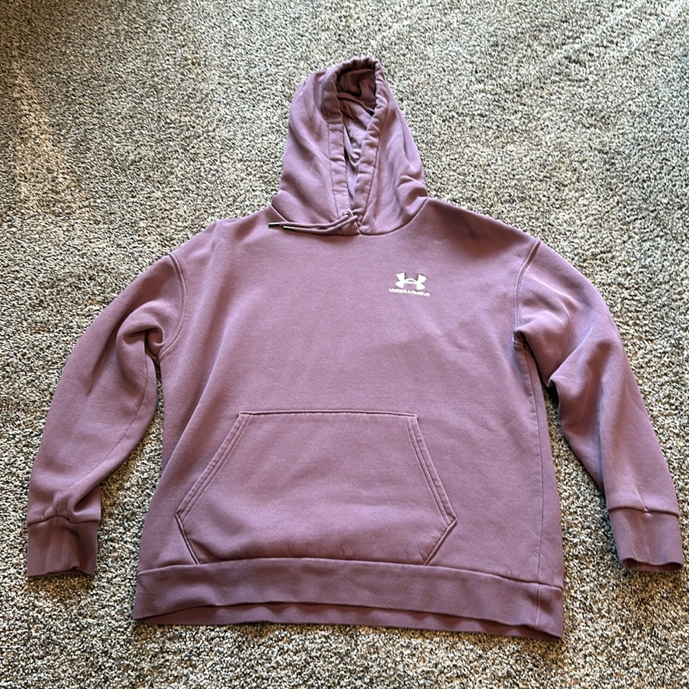 Under Armour sweatshirt